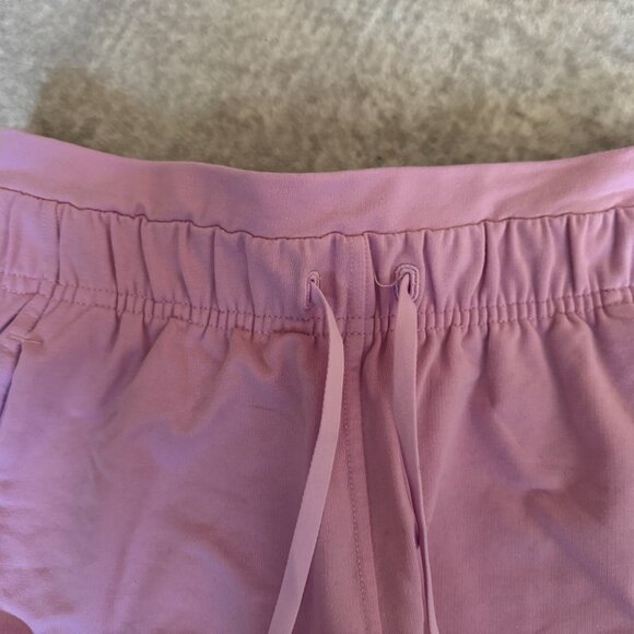 Inner Glow High Rise Short 3" - Picture 4 of 11